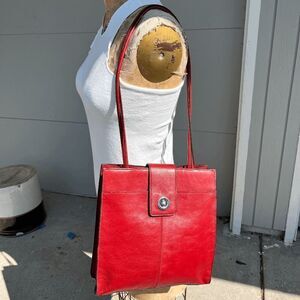 Pelle Studio Genuine Red Leather Shoulder Bag Vintage-Inspired Structured Tote